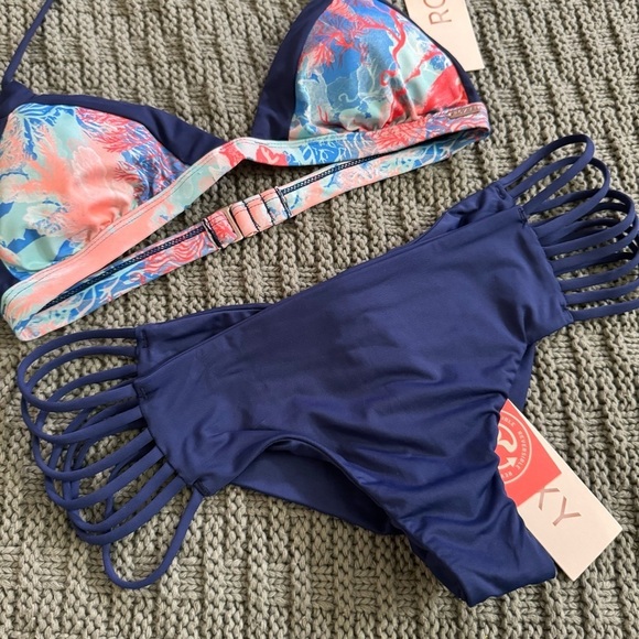 Roxy Undersea Fixed Triangle Bikini - Picture 2 of 6